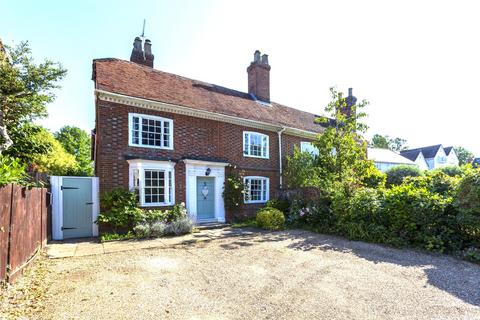 4 bedroom semi-detached house for sale, Tonbridge Road, Wateringbury, Maidstone, Kent, ME18