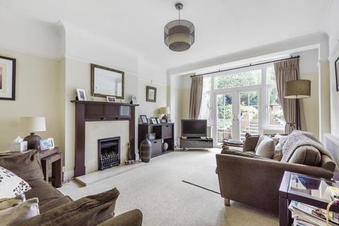 3 bedroom semi-detached house for sale - Rafford Way, Bromley