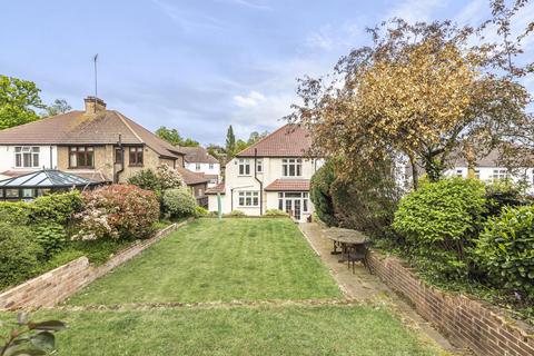 27 Rafford Way, Bromley, BR1 3EN