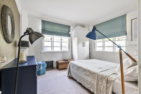 2 bedroom flat for sale - Balham High Road, Balham