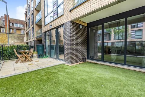 1 bedroom flat for sale - Grove Place London SE9