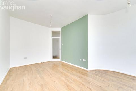 1 bedroom flat to rent, New Steine, Brighton, BN2