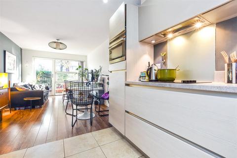 1 bedroom flat for sale, Kirkby Apartments, 1B Baythorne Street, Bow, London, E3