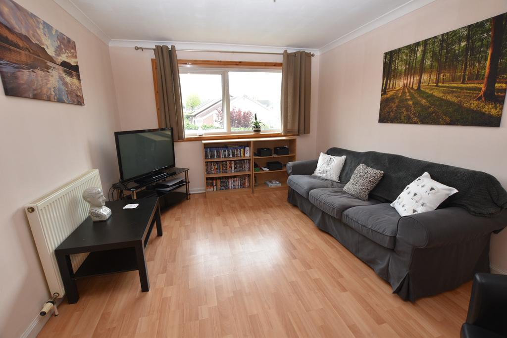 Milnefield Avenue, Elgin 2 bed flat £100,000