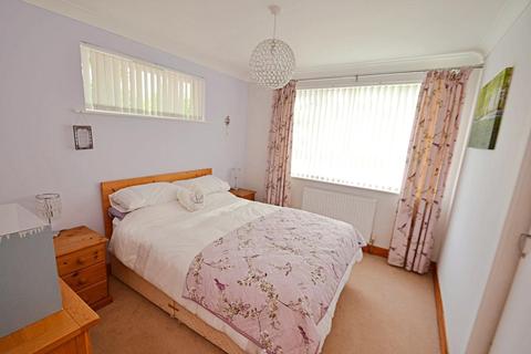 75 Cheam Road, Broadstone, BH18 9HB