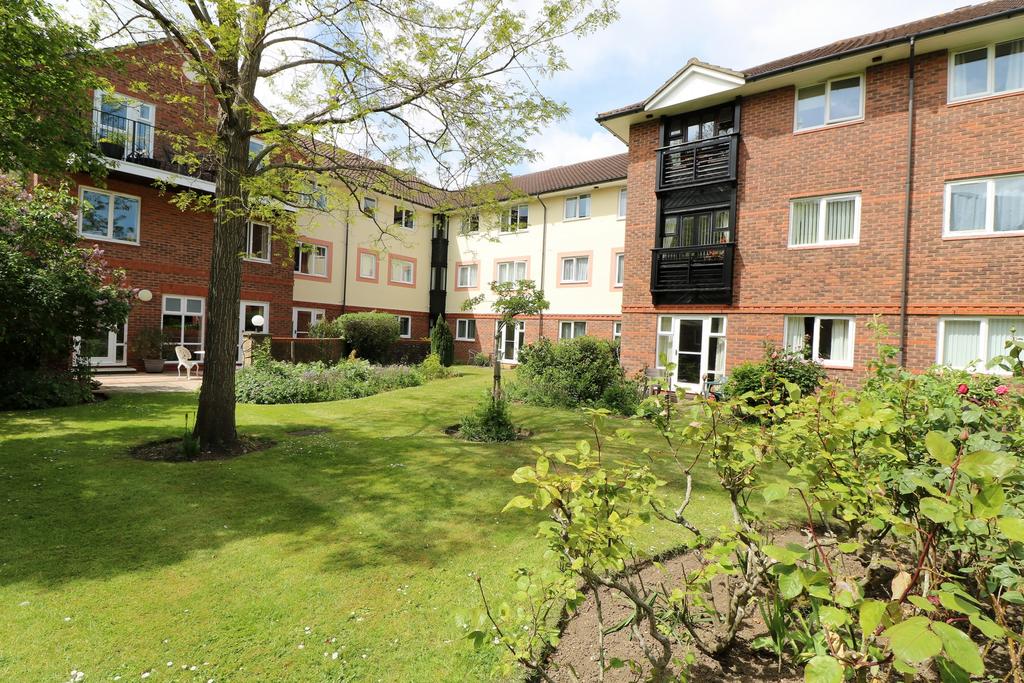 Church Road, Haywards Heath, RH16 1 bed retirement property £140,000