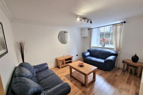 2 bedroom flat to rent, Crown Street, City Centre, Aberdeen, AB11