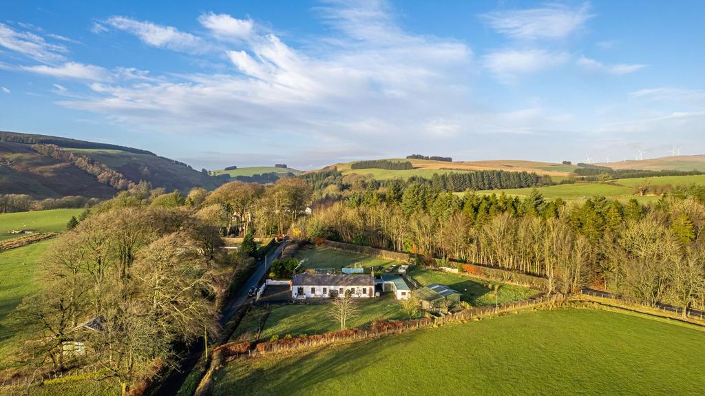 Waterbeck, Lockerbie, DG11 3 bed cottage £310,000