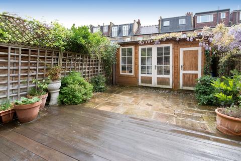 35 Silverton Road, London, W6 9NY