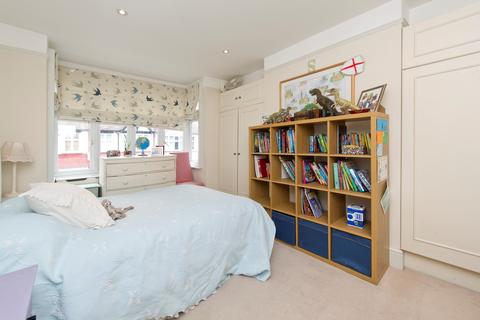 35 Silverton Road, London, W6 9NY