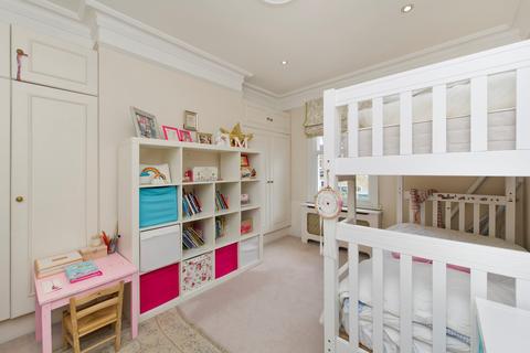 35 Silverton Road, London, W6 9NY