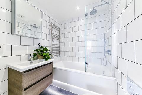 2 bedroom apartment to rent, New Atlas Wharf, 3 Arnhem Place, London, E14