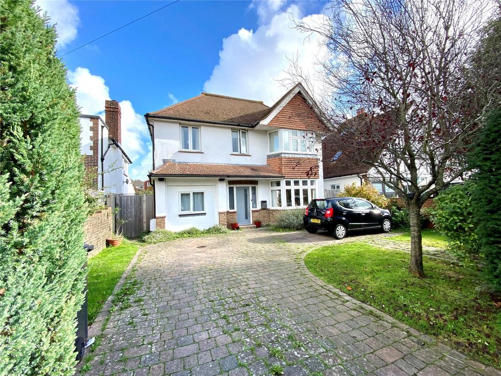 Baldwin Avenue, Eastbourne, East Sussex, BN21 5 bed detached house for
