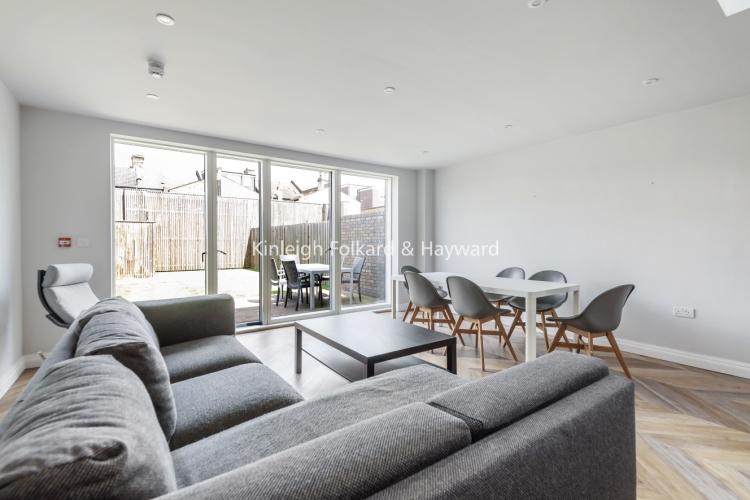 Crusoe Road Mitcham CR4 4 bed house £3,300 pcm (£762 pw)