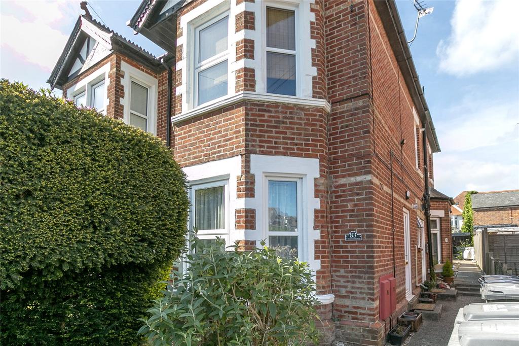 Richmond Wood Road, Queens Park... Studio £100,000