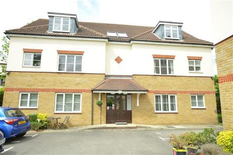 2 bedroom apartment for sale - Foresters Court, The Croft, Loughton, IG10