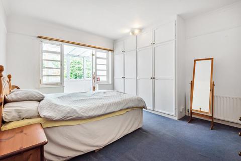 2 bedroom flat for sale - West Barnes Lane, New Malden