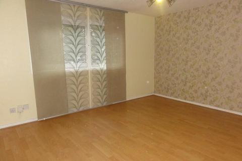 2 bedroom flat to rent, Great Holme Court, Thorplands, Northampton, NN3