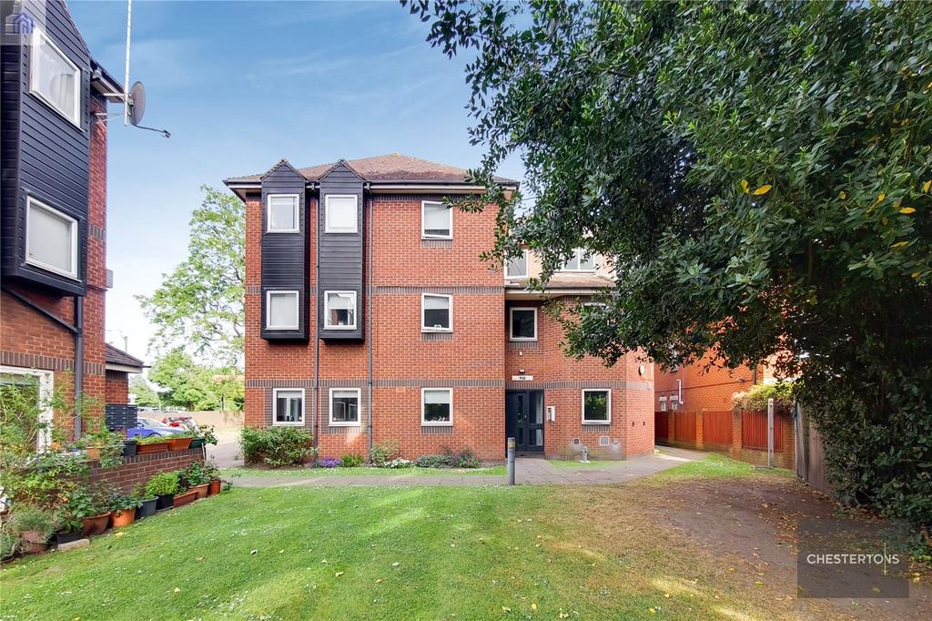 Chiswick Plaza, 3133 Sutton Court... 1 bed flat £1,350 pcm (£312 pw)