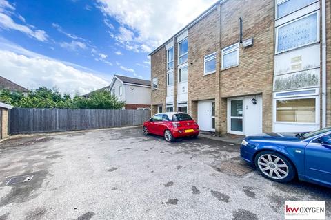 4 bedroom semi-detached house to rent - Lyndworth Mews, Oxford