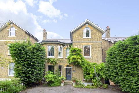20 Court Yard, London, SE9 5PZ