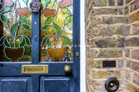 20 Court Yard, London, SE9 5PZ