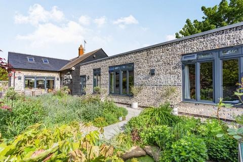 3 bedroom barn conversion for sale - Church Close, Reed, Royston, Hertfordshire