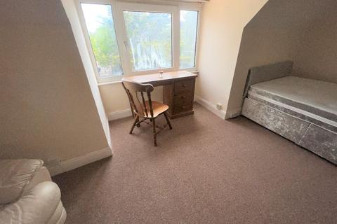 1 bedroom in a house share to rent, Wimborne Road