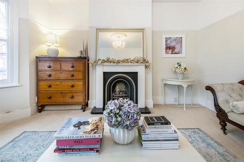 45a Victoria Avenue, Surbiton, KT6 5DN