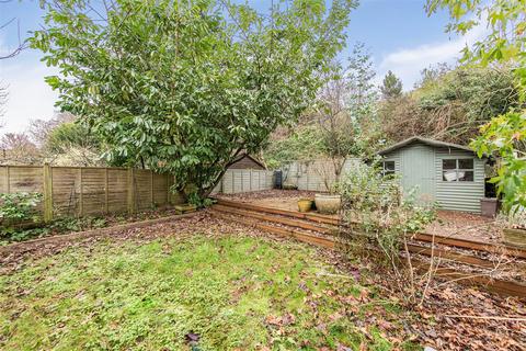 45a Victoria Avenue, Surbiton, KT6 5DN