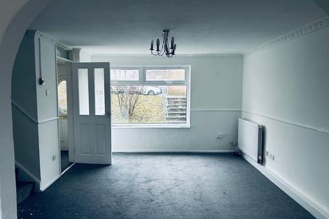 3 bedroom terraced house to rent, Stockley Road, Washington NE38