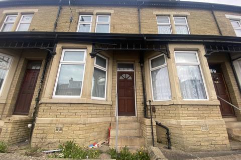 3 bedroom terraced house to rent - Northampton Street, Bradford, West Yorkshire, BD3