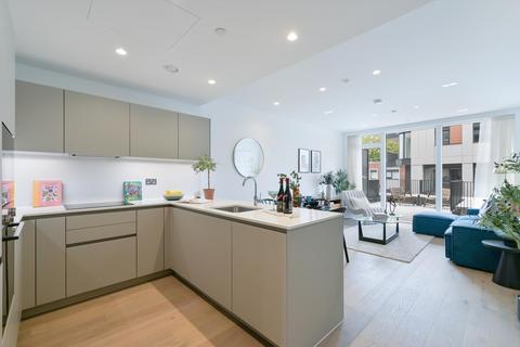 2 bedroom apartment for sale, Chiswick Green, London, W4
