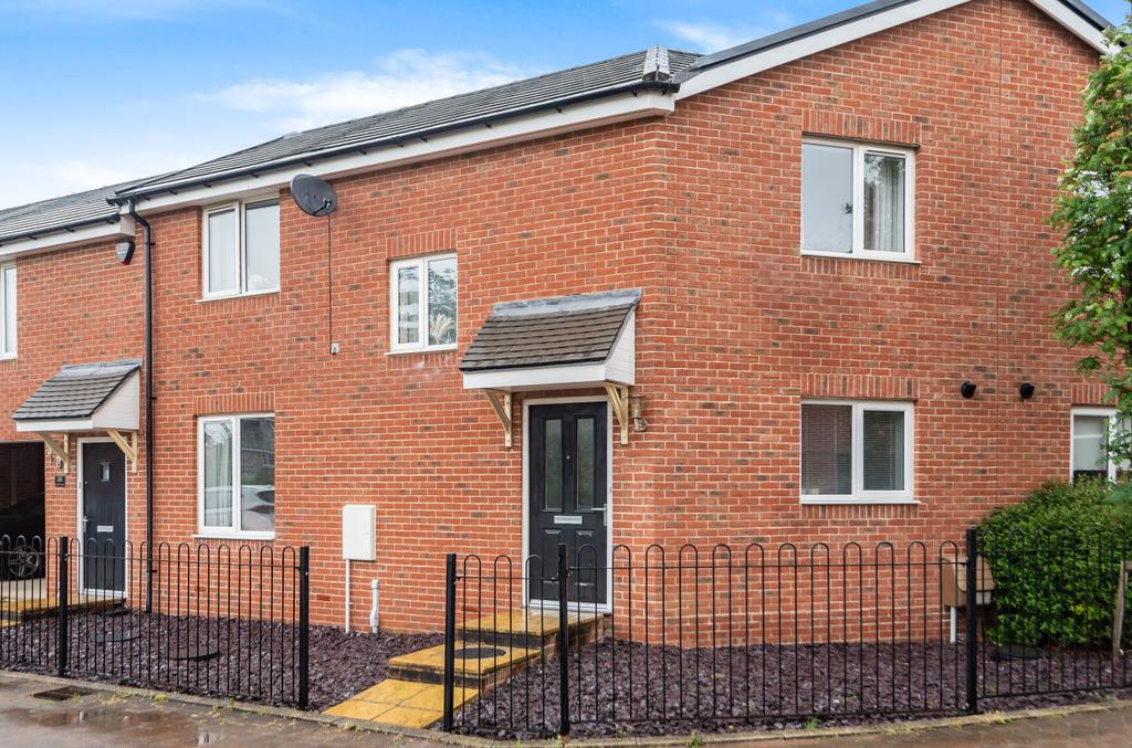 Greenacres Road, Locks Heath, Southampton, Hampshire, SO31 3 bed