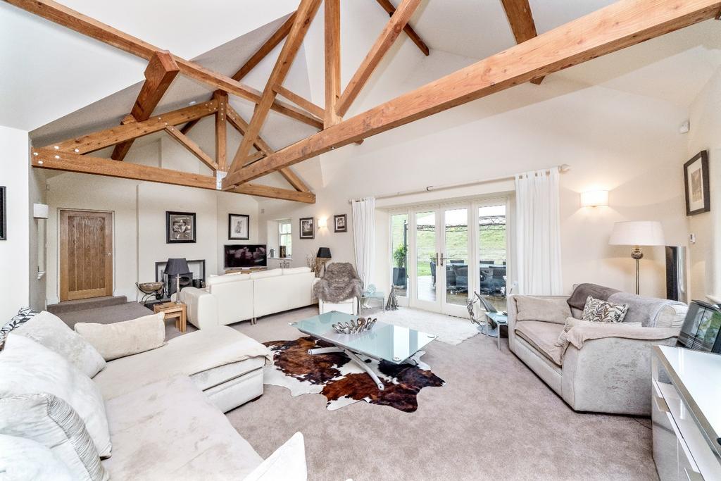 Living Area 2