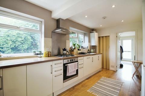 3 bedroom semi-detached house to rent, Lower Weybourne Lane, Farnham, Surrey, GU9