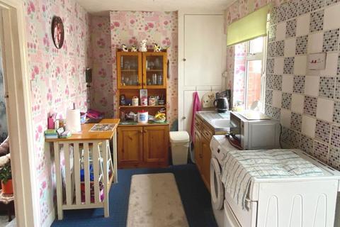 3 bedroom semi-detached house for sale - Hillcrest Road, Gayton, Northampton NN7 3HG