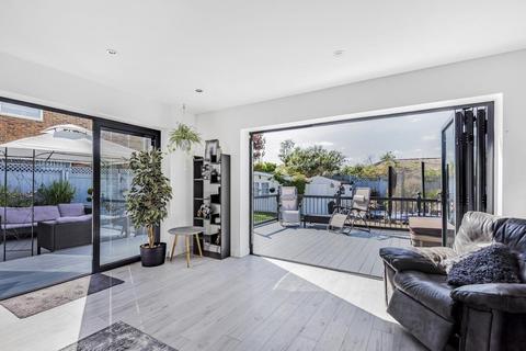 2 Greycot Road, Beckenham, BR3 1TA