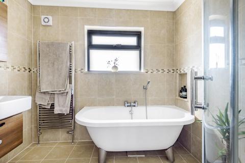 2 Greycot Road, Beckenham, BR3 1TA