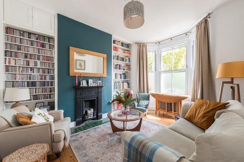 95 Twickenham Road, London, E11 4BN