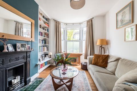 95 Twickenham Road, London, E11 4BN