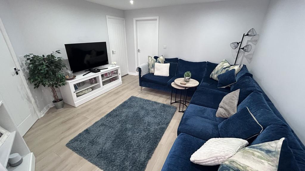 Lounge Additional