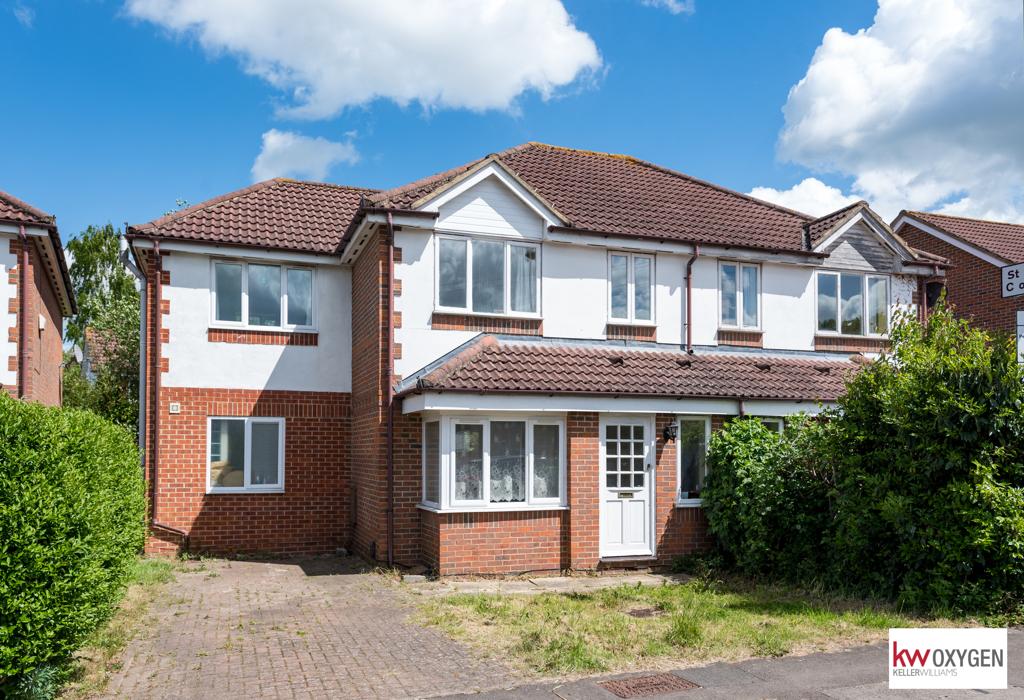 Cricket Road, Oxford 5 bed semidetached house £500,000