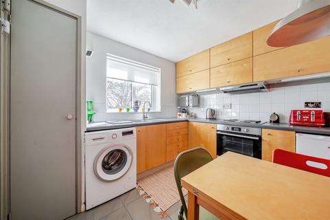 3 bedroom terraced house to rent, Oakfield, Lodsworth, Petworth, GU28