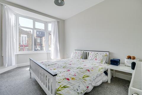 2 bedroom flat to rent - Heygate Avenue, Southend-on-sea, SS1