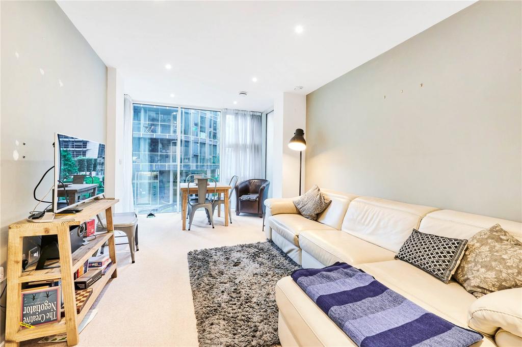Trafalgar House, Juniper Drive, SW18 2 bed flat for sale £600,000