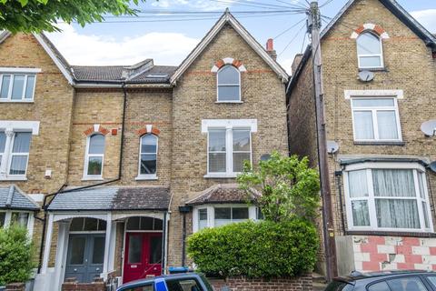 Flat 1, 34 Rockmount Road, London, SE19 3ST
