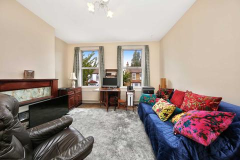 42a Farmer Road, London, E10 5DL