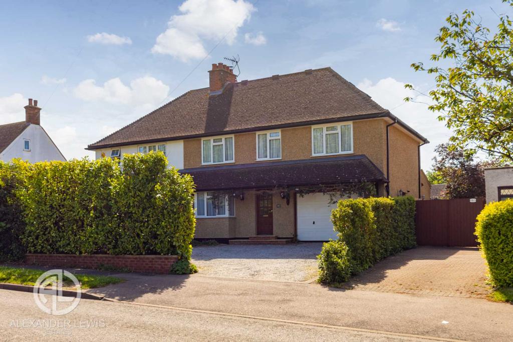 Baldock Road, Letchworth Garden City, SG6 2EJ 4 bed semidetached house