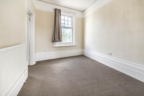 2 bedroom flat to rent - Westcombe Hill Blackheath SE3
